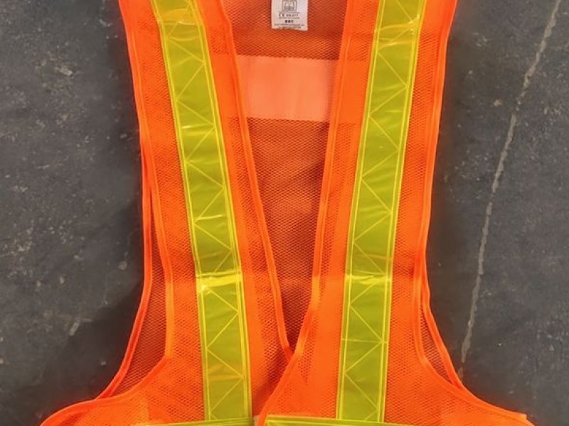 V shaped reflective vest  V型反光衣